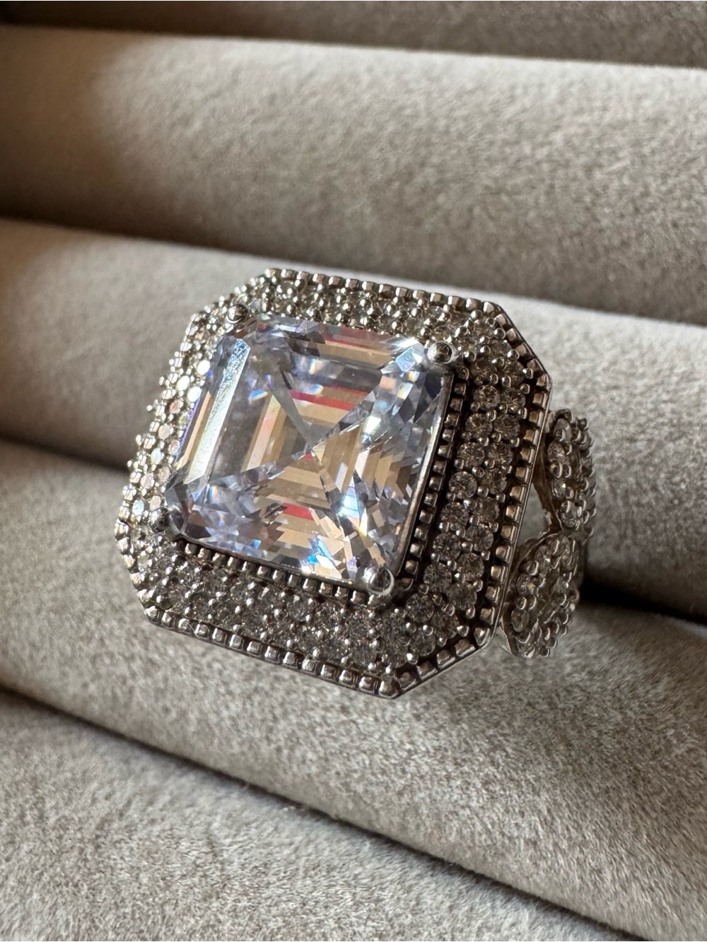 SJD 925 Sterling Silver Huge Asscher Cut Clear CZ Statement Ring Size 8